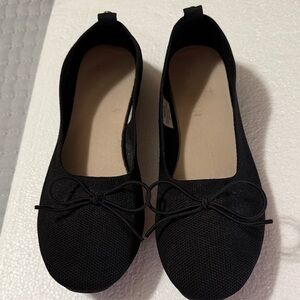 Danskin Elegant Black Women's Ballet Flats size 6.5